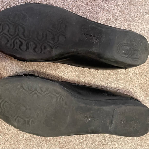 womens clarks black flats -8. see photos for condition - Picture 3 of 3